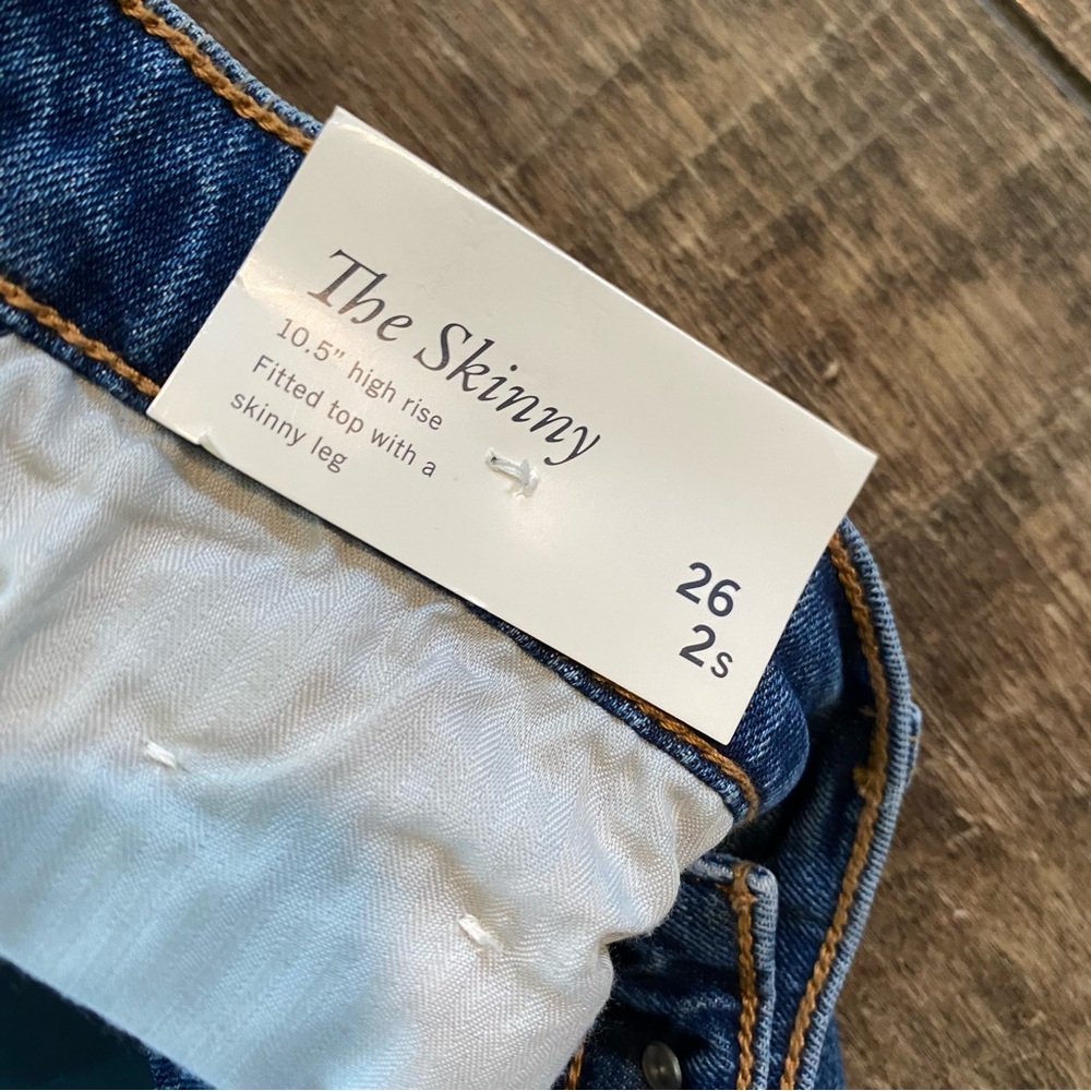 nwt abercrombie high rise skinny jean medium wash distressed size 26/2 regular - Picture 7 of 8